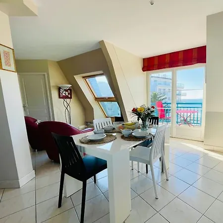Le Castel Marine Vue * La Baule